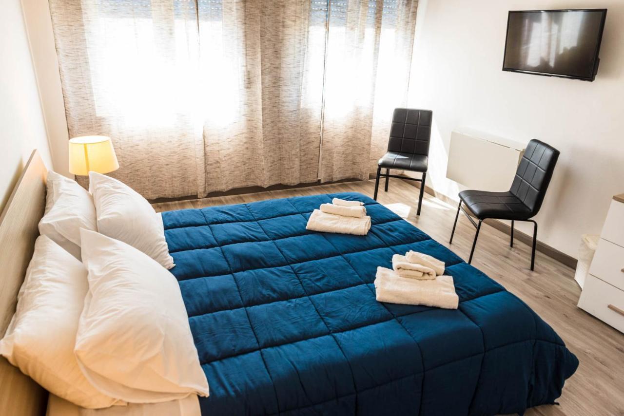 La Casa Del Poeta Hotell Porto Torres Exteriör bild